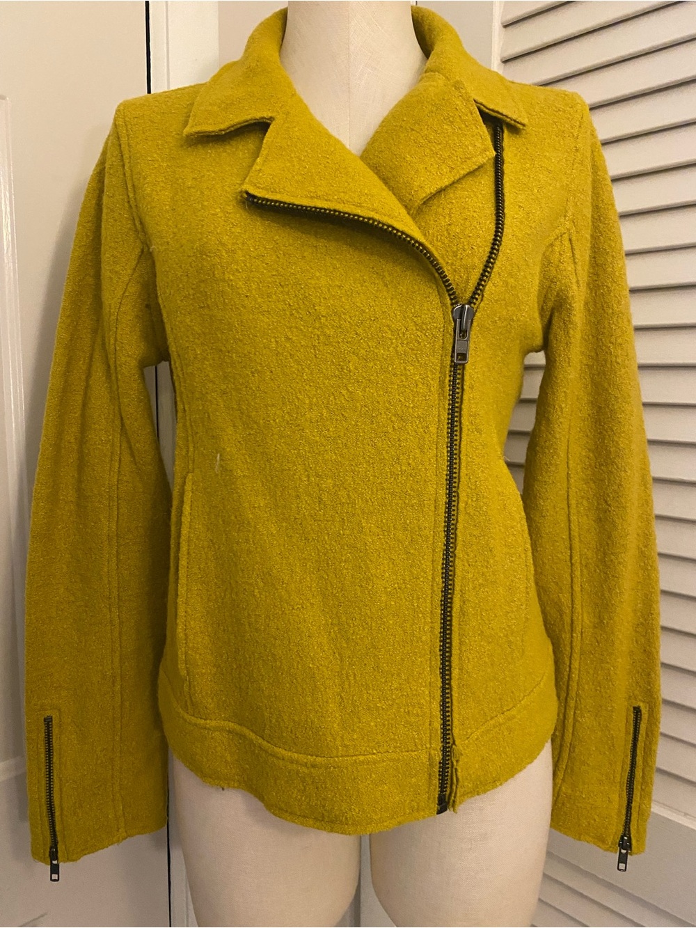Tahari Mustard Wool-Blend Asymmetrical Zip Pea Coat- Size Medium